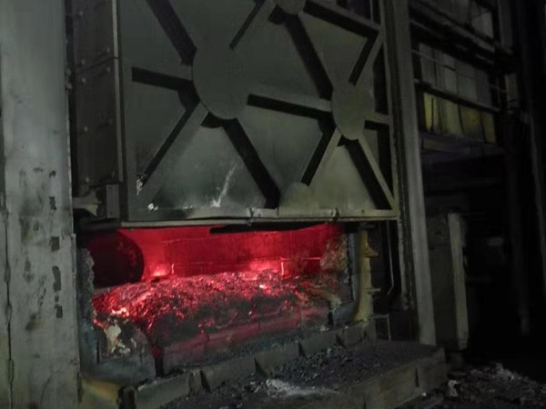 河南某公司燃气式台车炉用耐火材料施工案例